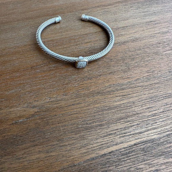 AUTHENTIC DAVID YURMAN Pavé Diamond Square Cable Cuff - Picture 10 of 16